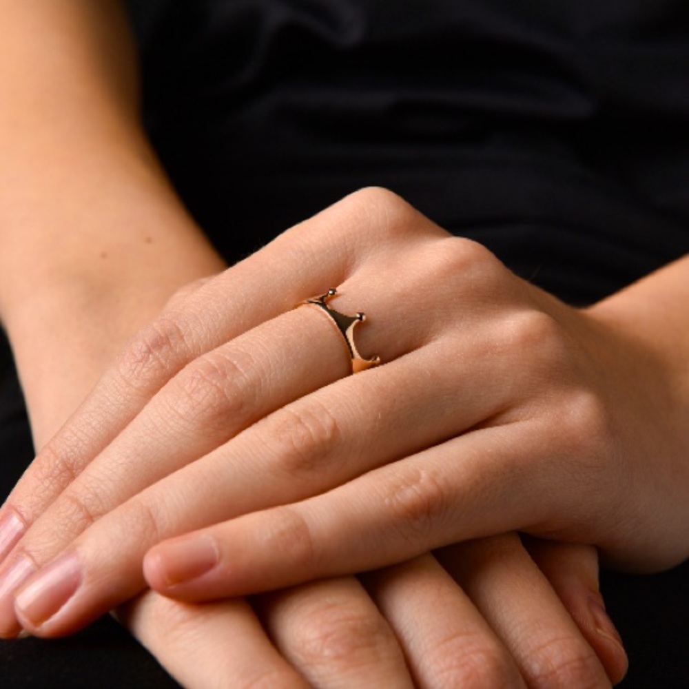“Your Majesty” Royal Queen Minimalist Crown Ring - Picture 3 of 9